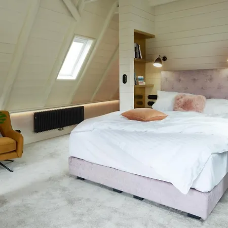 Five فندق مبيت وإفطار