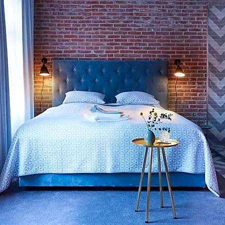 Bed & Breakfast Five 4*