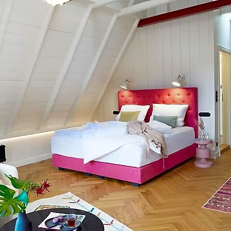 Bed & Breakfast Five 4*