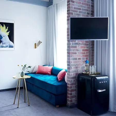 Bed & Breakfast Five 3*
