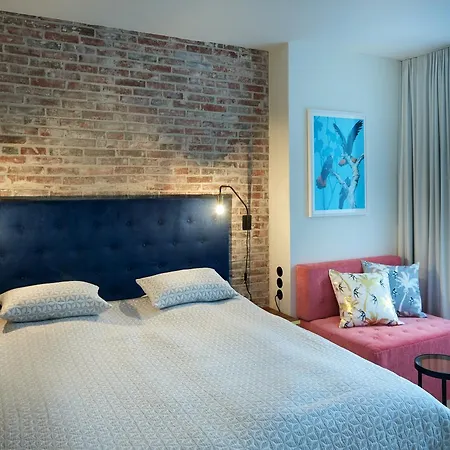 Five فندق مبيت وإفطار 4*